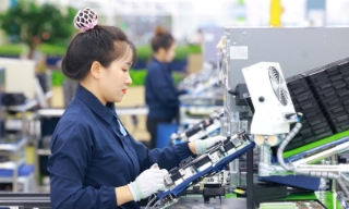 Phát triển công nghiệp gắn với sử dụng năng lượng tiết kiệm, hiệu quả - Bài 1: “Lợi ích kép” từ phát triển năng lượng xanh